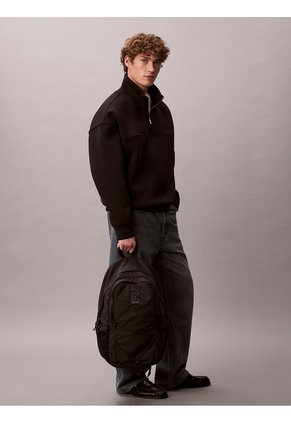 Morral Negro Utility Emblem Bungee Calvin Klein