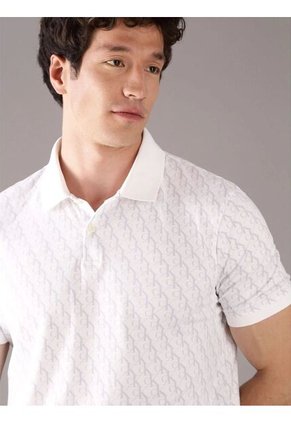 Polo Blanco Manga Corta Con Estampado En Toda La Pieza Calvin Klein