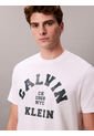 Camiseta Blanca Con Gráfico De Logo Calvin Klein de Calvin Klein