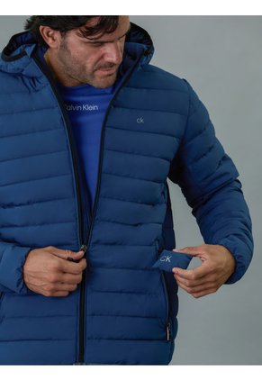 Chaqueta Azul Acolchada Con Capota Calvin Klein