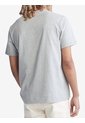 Camiseta Gris Con Monograma Calvin Klein de Calvin Klein