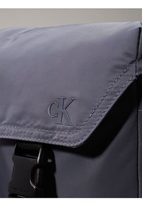 Bolso Azul Reporter Ultralight Calvin Klein