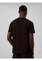 Camiseta Negra Con Gráfico De Logo Calvin Klein de Calvin Klein