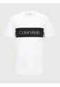 Camiseta Blanca Iconic Con Logo En Bloque Calvin Klein de Calvin Klein