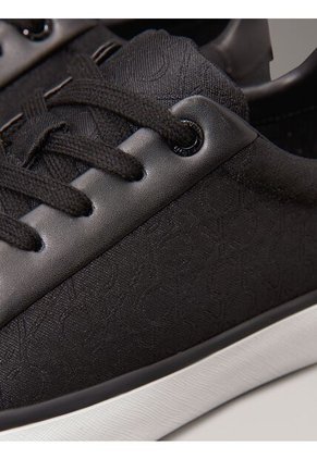 Tenis Negro De Jacquard Con Logo Calvin Klein