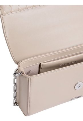 Bolso Beige Cruzado Acolchado Con Solapa Calvin Klein