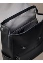 Morral Negro Con Solapa Y Emblema Metálico Calvin Klein de Calvin Klein
