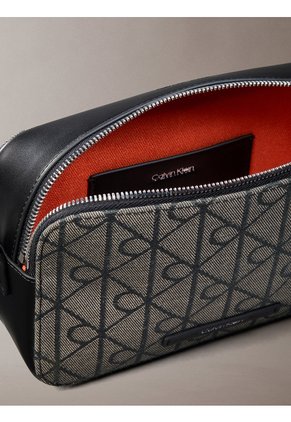 Bolso Beige Camera En Jacquard De Emblema Calvin Klein