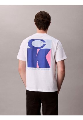 Camiseta Blanca Con Logo Gráfico Apilado Calvin Klein