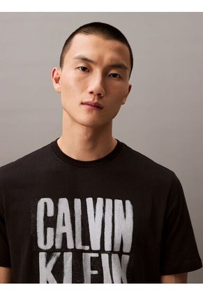 Camiseta Negra Stacked Graphic Crewnec Calvin Klein
