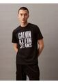 Camiseta Negra Stacked Graphic Crewnec Calvin Klein de Calvin Klein