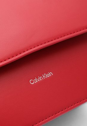 Bolso Calvin Klein Rojo