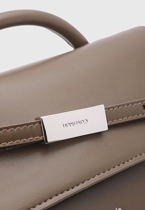 Bolso Calvin Klein Linn Marrón