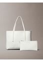 Bolso Blanco Tote Pequeño Con Logo Monograma Con Bolsito Calvin Klein de Calvin Klein