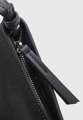 Bolso Calvin Klein Negro