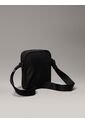 Bolso Negro Reporter Essential Calvin Klein de Calvin Klein