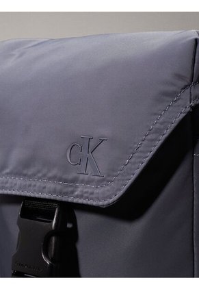 Bolso Azul Reporter Ultralight Calvin Klein