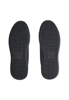 Tenis Negro Con Suela Gruesa Y Estampado De Monograma En Relieve Calvin Klein
