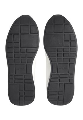 Tenis Blanco Retro Runner En Cuero Calvin Klein
