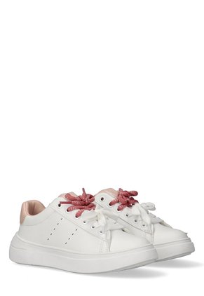Tenis Blanco Bajos Con Cordones Calvin Klein