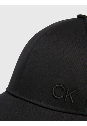 Gorra Negra Con Monograma Bordado Calvin Klein
