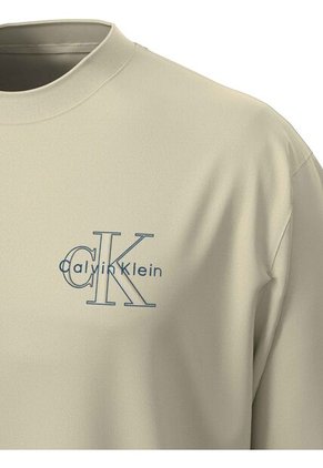 Camiseta Beige Con Gráfico De Monograma Calvin Klein Calvin Klein