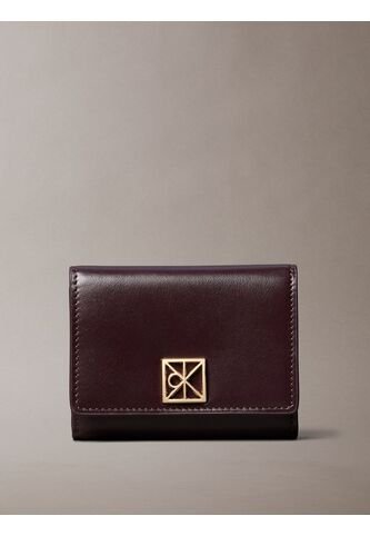 Billetera Marrón De Plegado Triple De Cuero Con Logo Monograma Emblemático Calvin Klein Calvin Klein