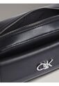 Bolso Negro Cruzado Relock Calvin Klein de Calvin Klein