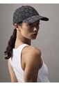 Gorra Negra Con Monograma Calvin Klein de Calvin Klein