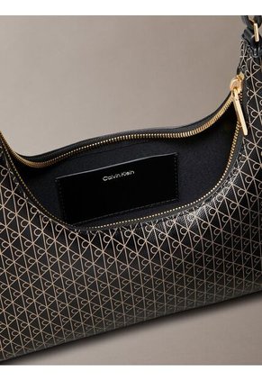 Bolso Negro De Hombro Con Logo Monograma En Todo El Artículo Calvin Klein