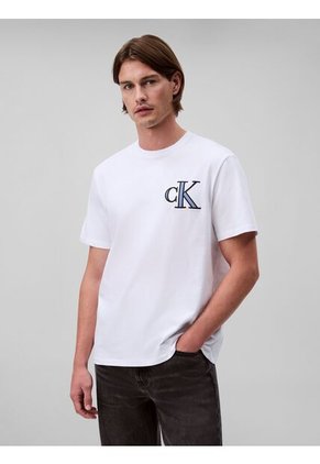 Camiseta Blanca Varsity Con Monograma De Parche Calvin Klein