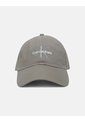 Gorra Gris De Béisbol Con Logo Monograma Bordado Calvin Klein de Calvin Klein