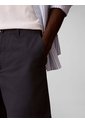 Pantaloneta Negra Chino De Algodón Confort Calvin Klein de Calvin Klein