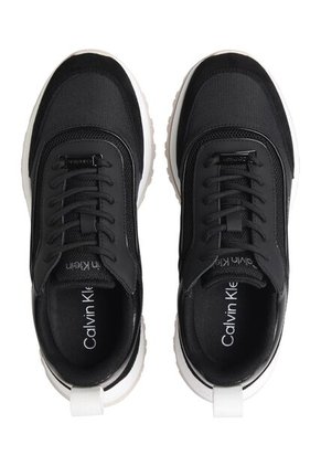 Tenis Multicolor Runner En Tejido De Malla Con Suela Gruesa Calvin Klein