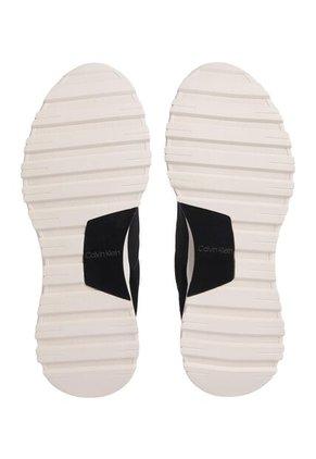 Tenis Multicolor Runner En Tejido De Malla Con Suela Gruesa Calvin Klein