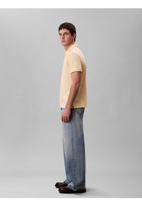Polo Amarillo Con Monograma Bordado Calvin Klein
