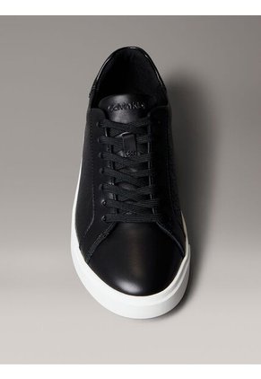 Tenis Negro De Perfil Bajo Con Monograma En Relieve Calvin Klein