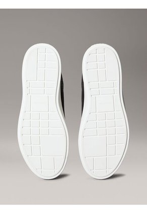 Tenis Negro De Perfil Bajo Con Monograma En Relieve Calvin Klein