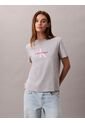 Camiseta Gris Clásica Con Monograma Estampado Calvin Klein de Calvin Klein