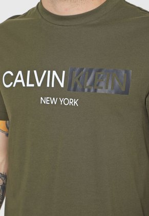 Camiseta Verde Oliva-Negro-Blanco Calvin Klein