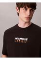 Camiseta Negra Con Gráfico De Logo En Bloque Calvin Klein de Calvin Klein