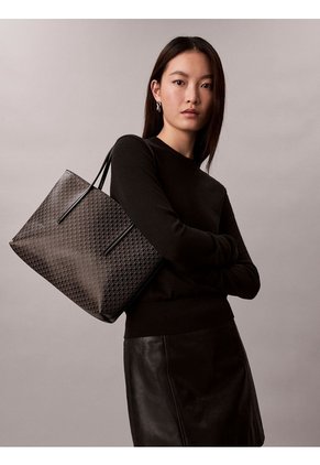 Bolso Negro Tote Pequeño Con Logo Monograma Con Bolsito Calvin Klein