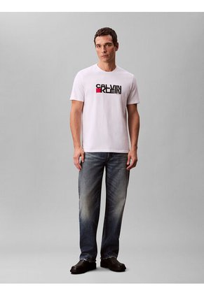 Camiseta Blanca Con Estampado Gráfico Redbox Calvin Klein