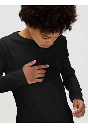 Camiseta Negra De Manga Larga Con Bolsillo En El Pecho Calvin Klein