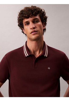 Polo Chocolate De Piqué Con Ribetes En Contraste Calvin Klein