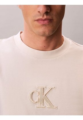 Camiseta Beige De Manga Corta Con Monograma Estampado Calvin Klein