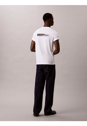 Camiseta Blanca Con Logo Calvin Klein