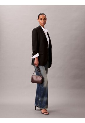 Bolso Café Cruzado Con Logo Monograma En Todo El Artículo Calvin Klein