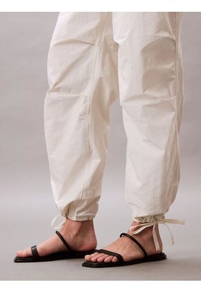 Pantalones Blanco Parachute De Nailon Suave Calvin Klein