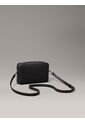 Bolso Negro Cruzado Camera Minimal Monogram Calvin Klein de Calvin Klein